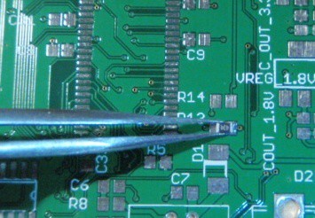 https://www.build-electronic-circuits.com/wp-content/uploads/2013/03/tweezers-hold-component.jpg