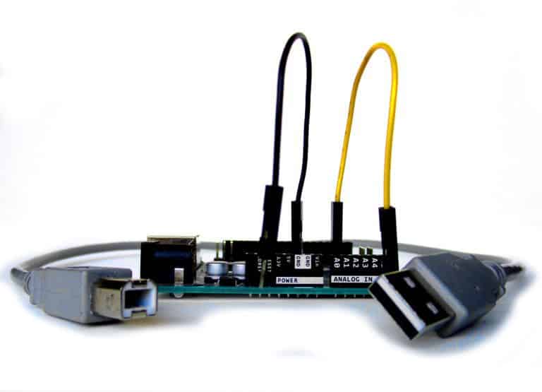 Arduino oscilloscope with 7 lines of code