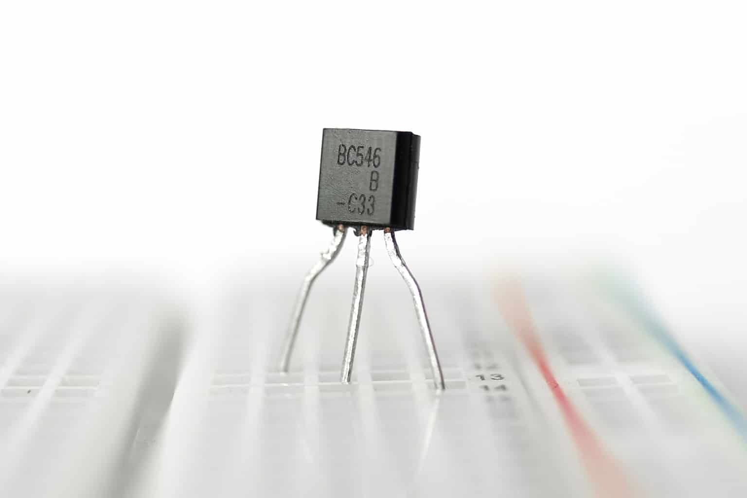 How Transistors Work (BJT and MOSFET) - The Simple Explanation