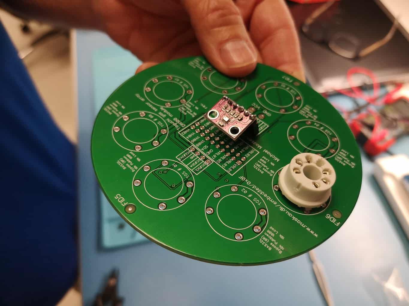 You can build complicated circuits - Build Electronic Circuits