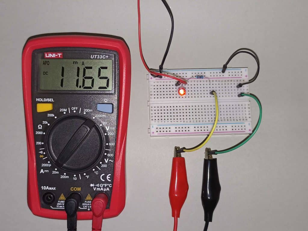 How To Use a Multimeter - The Beginner's Guide